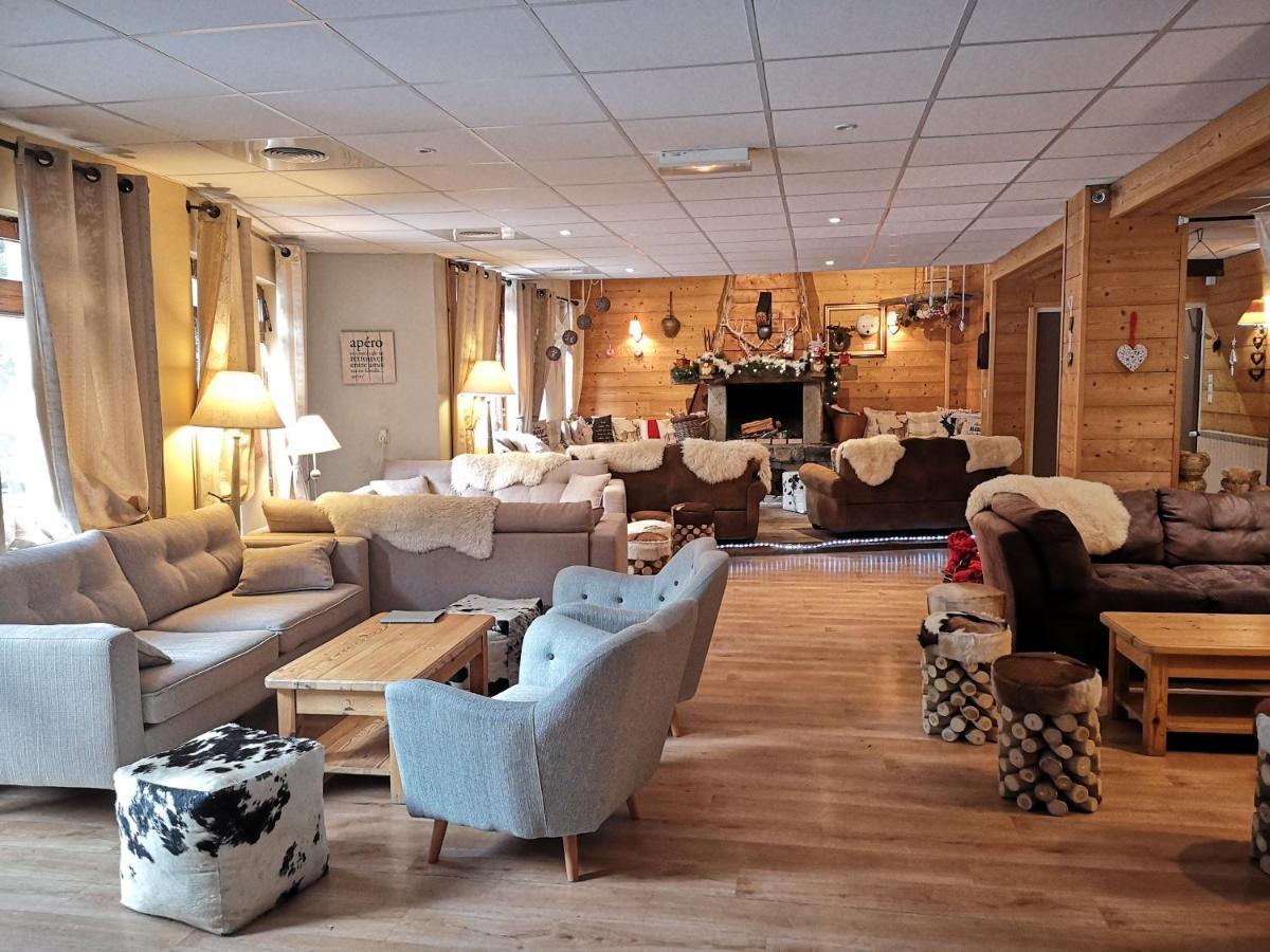 ホテル Domaine De L'Adoux モンクラール エクステリア 写真